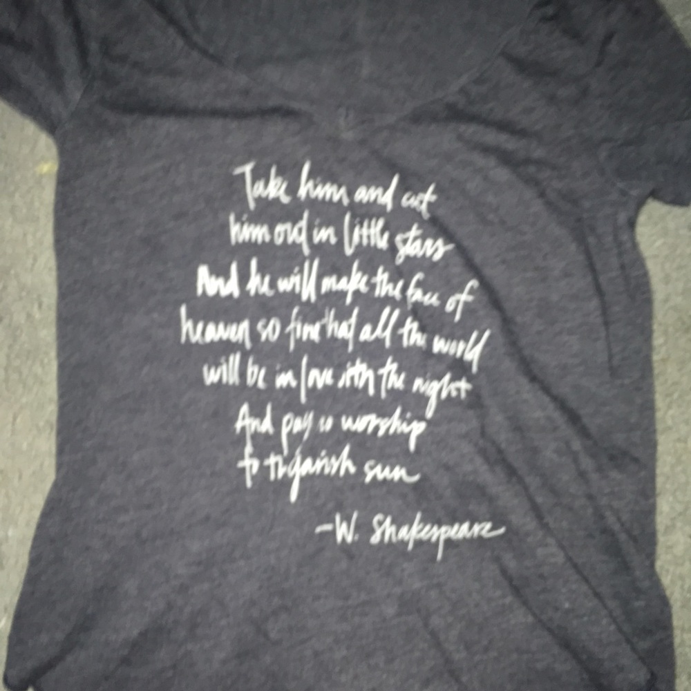 Hollister flowy shirt size x small quote